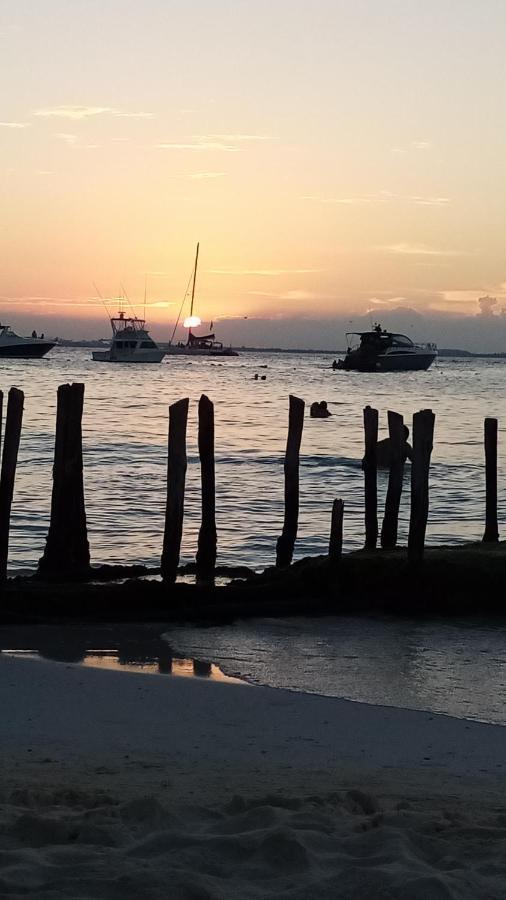 Balu Hotel Isla Mujeres Zewnętrze zdjęcie